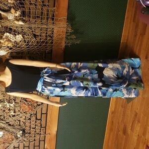 ELLEN Tracy maxi dress size 10. New